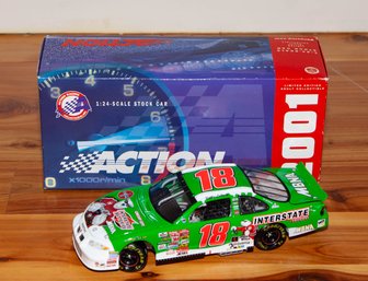2001 Action Racing 1:24 Scale Diecast Stock Car Featuring The Bobby Labonte #18