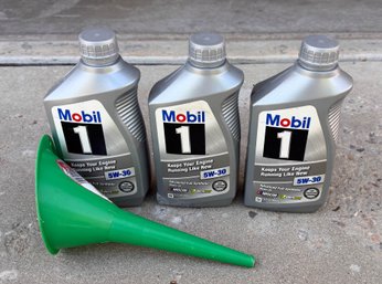 3 1-quart Bottle Of Mobil 1 Advanced Full Synthetic 5W-30 Viscosity Grade Oil Unopened