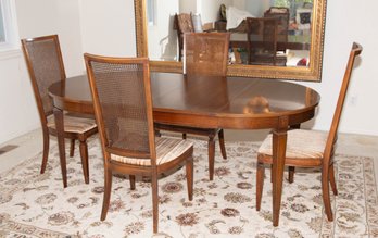 Vintage Thomasville French Regency / Louis XVI Style Extension Dining Table With 4 Chairs