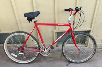 20' Vintage Red Diamondback Topanga  All Terrain Series Bike With New Seat