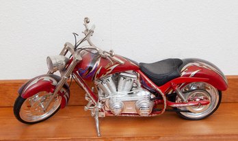 Arlen Ness Iron Legends 1/18 Scale Die Cast Motorcycle Replica