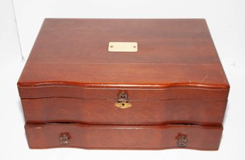 Vintage Eureka Manufacturing Company Velvet-lined Jewelry Box