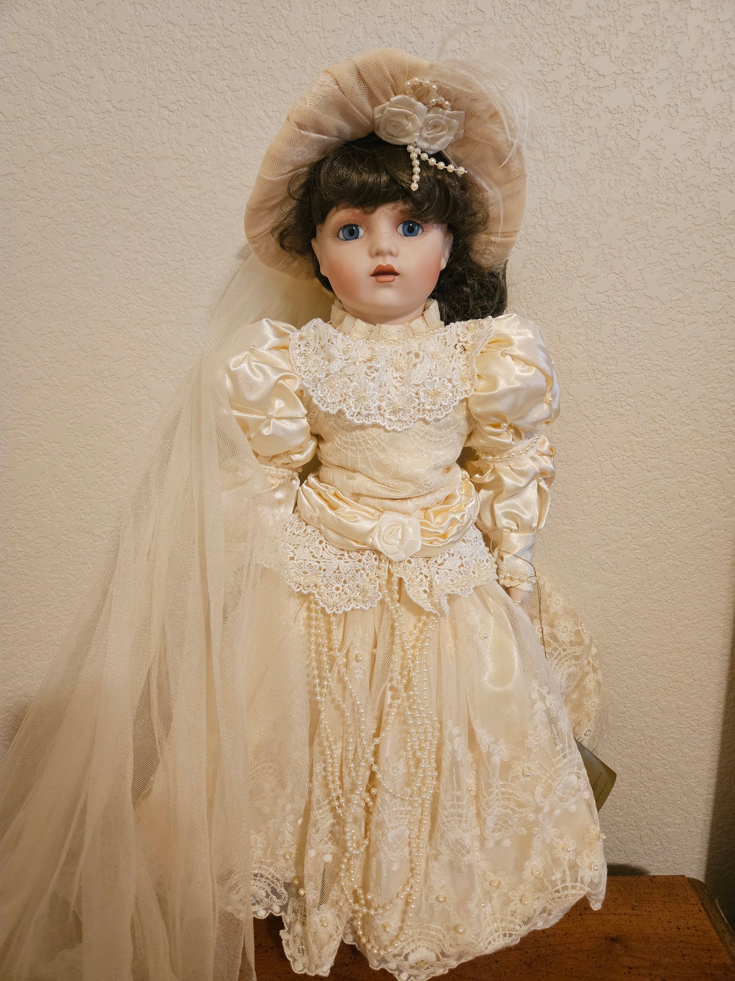 ベベ　ブリュー　(Bebe Bru) Franklin Mint Heirloom Dolls The Bebe Bru Victorian Bride Doll