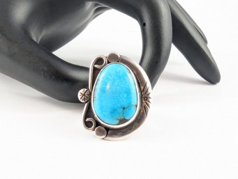 Vintage Native American Navajo Sterling Silver Ring Morenci Turquoise.