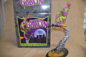 (#42) 2001 Marvel GREEN GOBLIN 17'H Bowen Design #0798/3000 Sculpted By Thomas Kuntz
