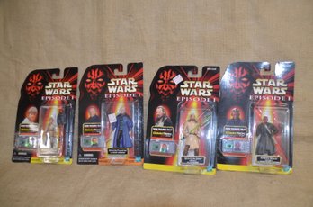(#2) Hasbro Star Wars Episode 1 Figures 4 Unopened 1999 Commtech Chip Included