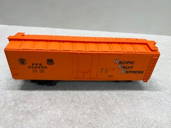 Lionel Pacific Fruit Express Train