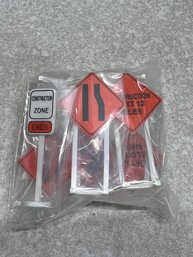 Lionel Construction Signs - New In Box