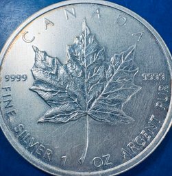 2011 1 OZT. .999 FINE SILVER CANADA MAPLE LEAF $5 DOLLAR ROUND COIN
