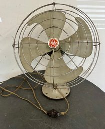 Vintage General Electric Oscillating Desk Fan