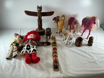 Cowboys, Indians Tepee And Collection Of Dale Evans And Roy Rodgers