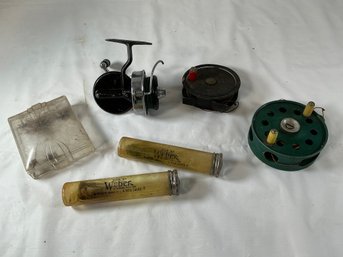 Vintage Fishing Reels Including Luxor And Stuart, Weber Fishing Flies/lures