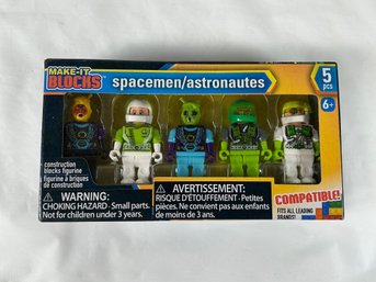 Make-It Blocks Spacemen/Astronauts 5-pack Construction Figure Set