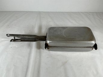 Vintage Hinged Aluminum 'pie Iron' Or 'loaf Pan' Often Used For Camping Or Cooking Over An Open Fire.