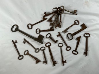 Antique Iron Skeleton Keys