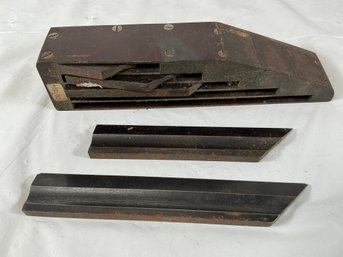 Specialized Molding Plane Or A Similar Woodworking Device