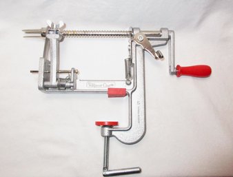 The Pampered Chef Apple Peeler Corer Slicer Clamp-On Kitchen Tool