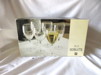 New Set Of 12 Clear Glass Goblets 10.5 Oz Linens 'N Things In Original Box