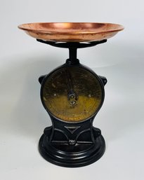 Early 20th Century Cast Iron And Copper 'Salter's Improved Family Scale No. 50'