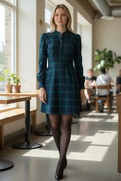 This Is A Vineyard Vines Women's Or Girls' Holiday Plaid Popover Dress In Green And Navy Blue.  Size XXs