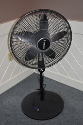 Lasko Oscillating Fan