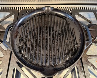 Bel Piatto Round Enameled Cast Iron Grill Pan