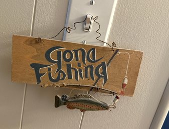 Gone Fishing Wall Decor