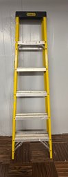 Stanley 6 Ft Fiberglass Ladder