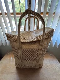 Large Woven Bag With Cover Lid