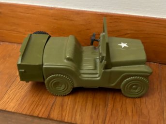 Vintage AVON Army Jeep WILD COUNTRY AFTER SHAVE Collectible Empty