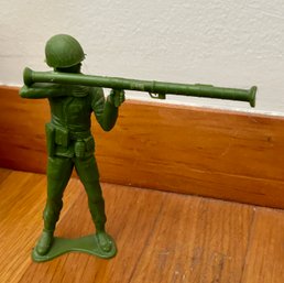 Vintage 1968 Tim Mee Tall Plastic Army Men Soldier Vietnam Bazooka