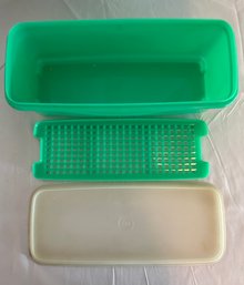 Tupperware Green Celery Keeper