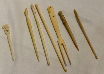 Vintage Bone Sewing Crocheting Tools Hooks #680