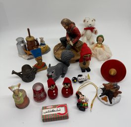 Misc Figurine And Miniatures Lot #731