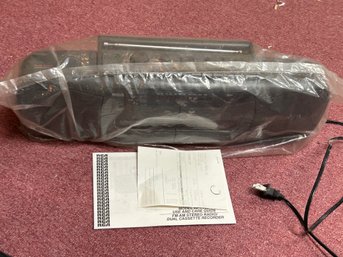 RCA MODEL RP-7768 FM-AM STEREO RADIO DUAL CASSETTE RECORDER