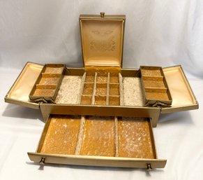 Tri-fold Lady Buxton Jewelry Case