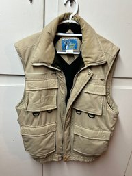 Stag Hill Men's Large Tan Sleeveless Vest