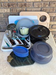 Large Lot Of Kitchen Items #1