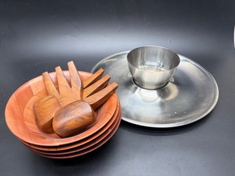 Mid-century Modern Wood Salad Bowls And Danish Chip And Dip Dish