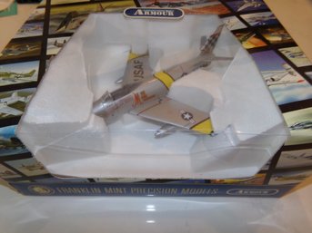 FRANKLIN MINT PRECISION MODELS ARMOUR COLLECTION F-86 MIG MAD MARINE 1/48 SCALE. (NEW OLD STOCK)