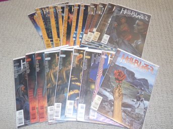 21 COMICS HELLBLAZER. N/M