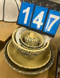 Graduated Set Of Reproduction Spongeware Mixing Bowls