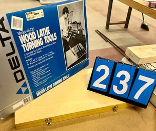 Delta Wood Lathe Turning Tools, Mint In Case