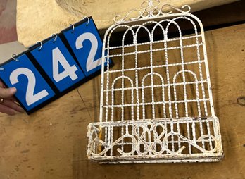 Hanging Metal Magazine Or Newspaper Rack