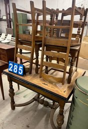 1930s Enamel Top Kitchen Table With 4 Matching Chairs