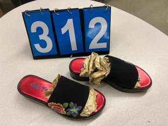 Brand New Me Too Pair Of Shoes