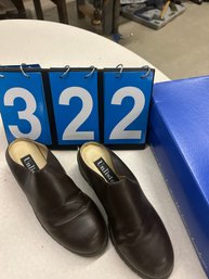 Pair Of Shoes Unlisted