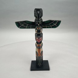 'Chief 2 Leaf' Totum Pole, Chuhnawaga Canada, P.Q.