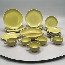 Set Of Russel Wright 'Iroquois Casual China'
