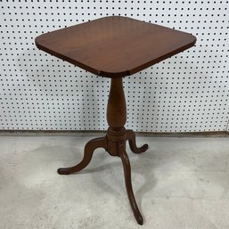 Queen Anne Cherry Candlestand